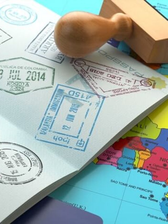 Passaporte com inúmeros vistos