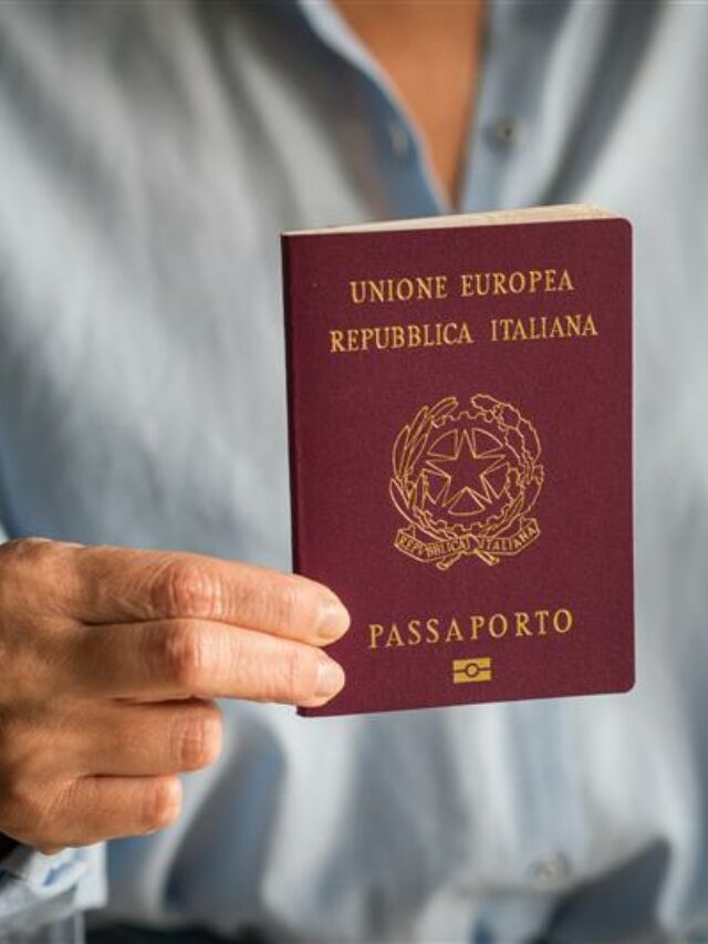 cropped-crop-anonymous-woman-holding-italian-passport-2025-03-08-13-36-23-utc-1.jpg